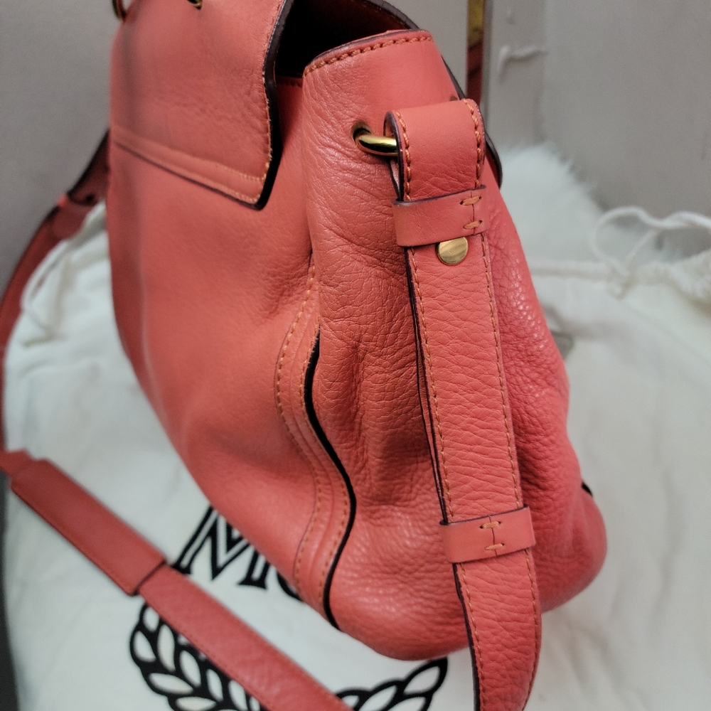 MCM Coral Leather Handbag - Picture 6 of 16